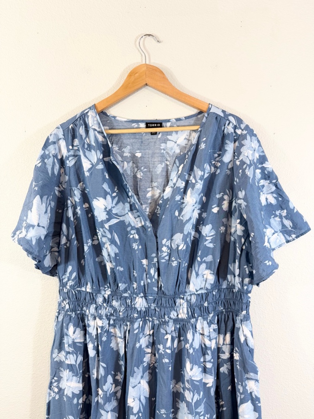 Torrid Blue Floral Maxi Dress 2X Tiered Pockets Modest Casual Cottage Western - Picture 3 of 12